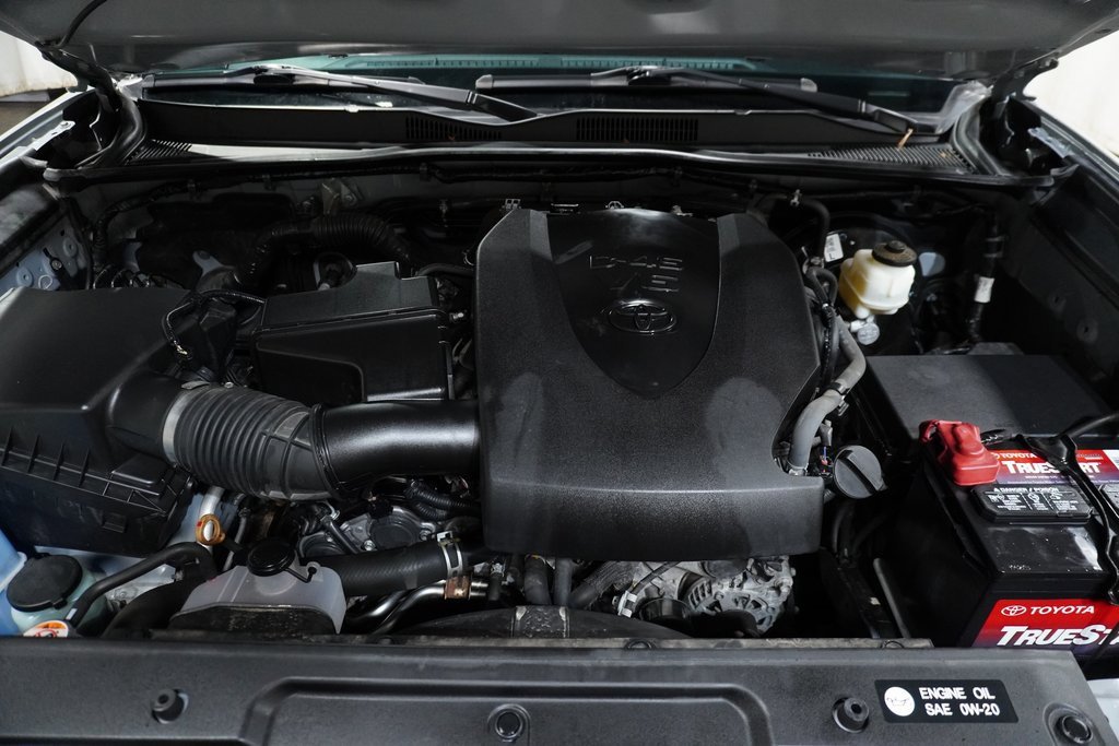 Used 2019 Toyota Tacoma TRD Sport image 9