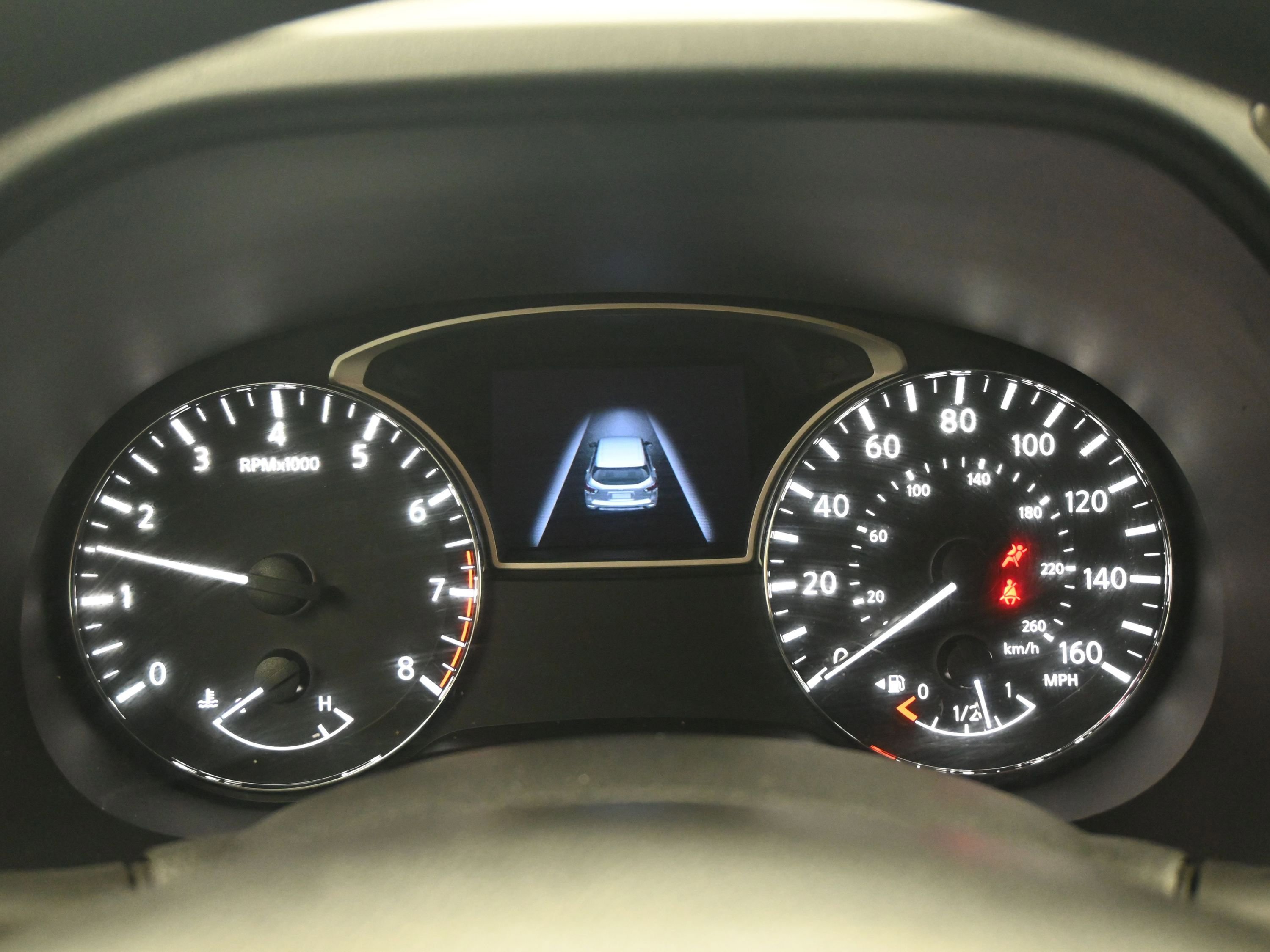 Used 2020 Nissan Pathfinder S image 10