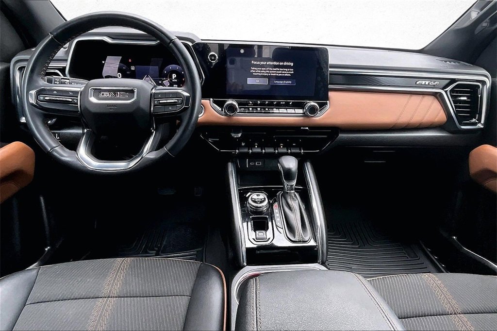 Used 2024 GMC Canyon AT4 image 7