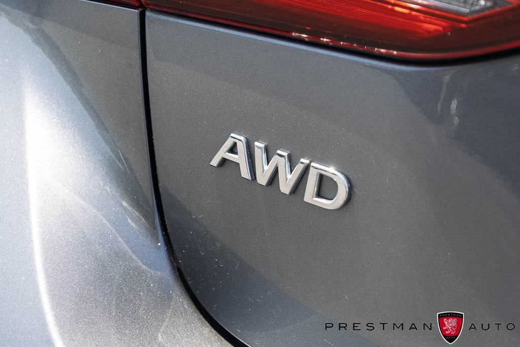 Used 2019 INFINITI Q50 Luxe w/ Essential Package (3.0T Luxe) AWD/4WD image 12