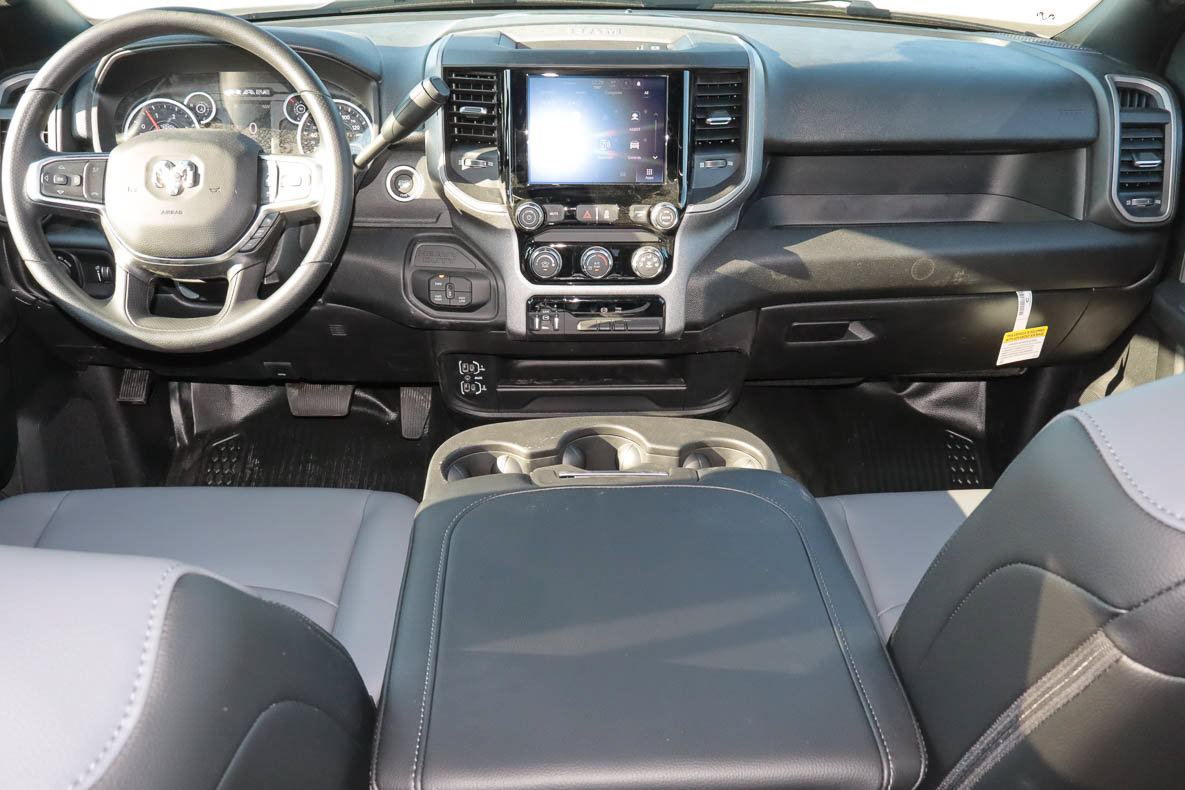 New 2027 RAM 3500 Tradesman AWD/4WD image 18