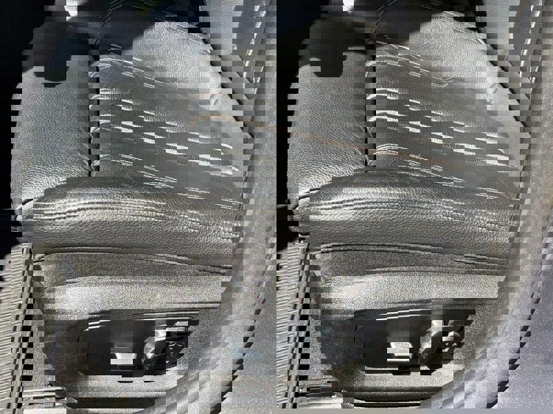 Used 2019 BMW 530i xDrive w/ Convenience Package image 26