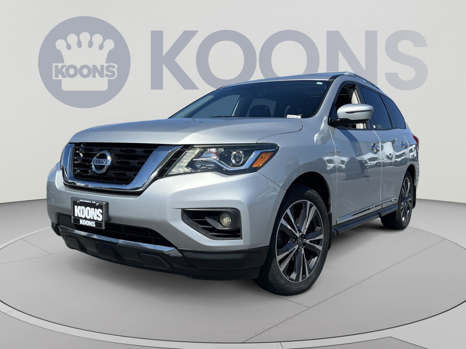 Used 2017 Nissan Pathfinder Platinum w/ Cargo Package AWD/4WD image 1