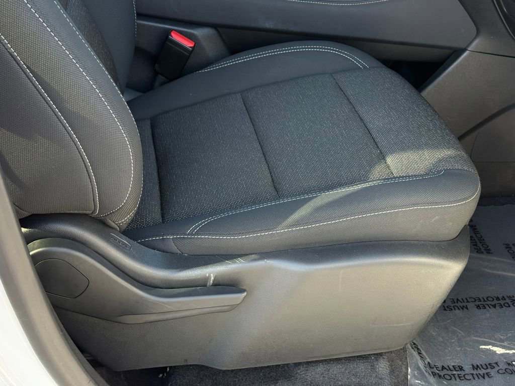 Used 2024 Chevrolet Traverse LT image 9