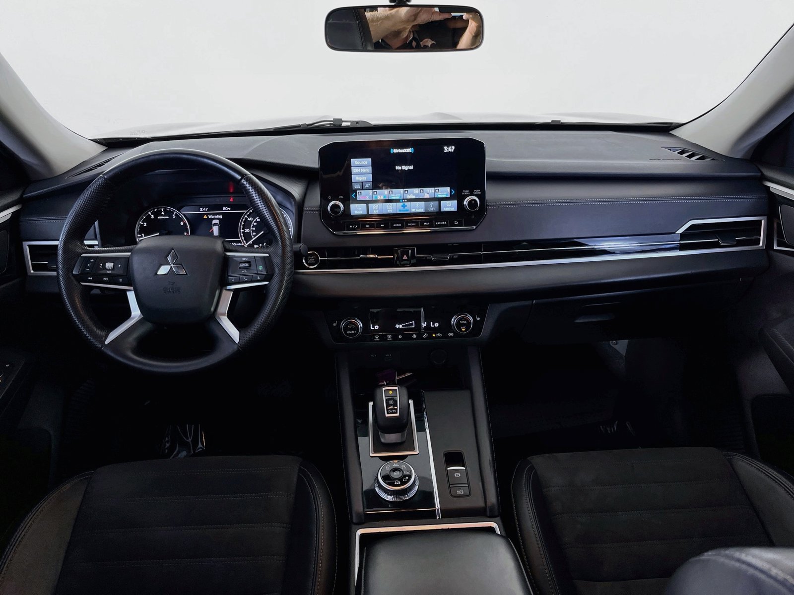 Used 2023 Mitsubishi Outlander SE AWD/4WD image 11