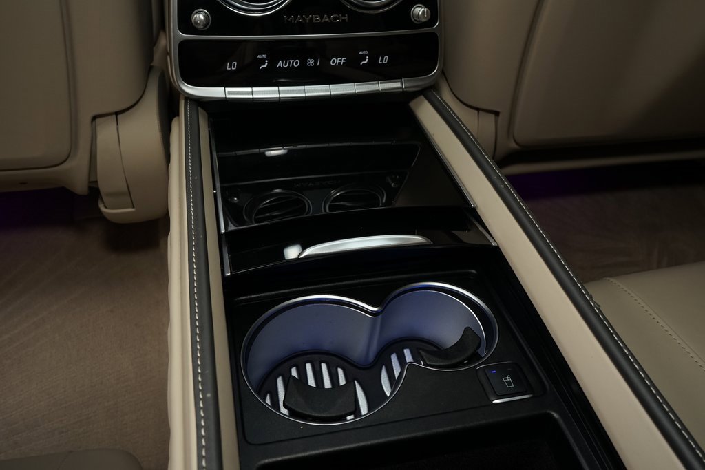 Used 2018 Mercedes-Benz Maybach S 560 4MATIC image 16