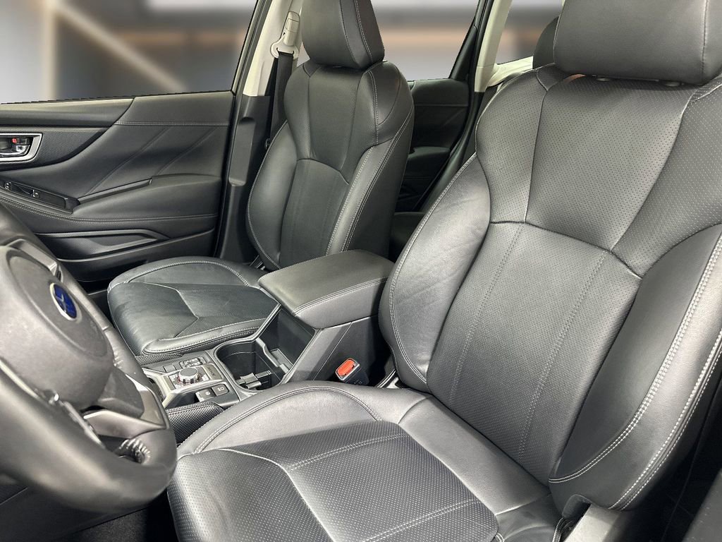 Used 2020 Subaru Forester Limited image 7