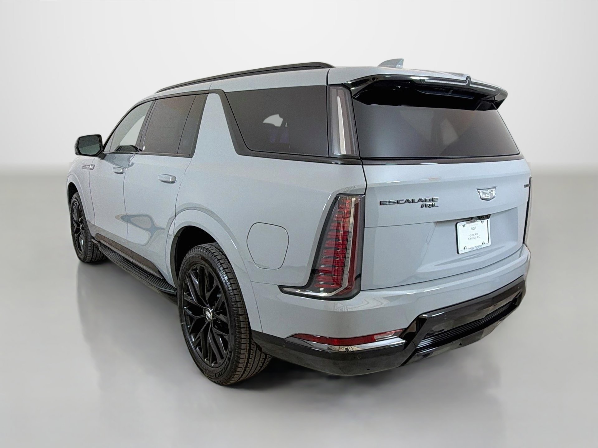 New 2026 Cadillac Escalade IQL Sport 1 w/ LPO, ONYX Package AWD/4WD image 3