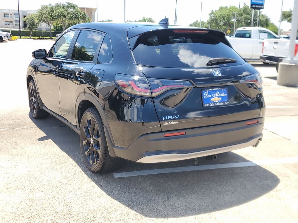 Used 2023 Honda HR-V Sport image 4