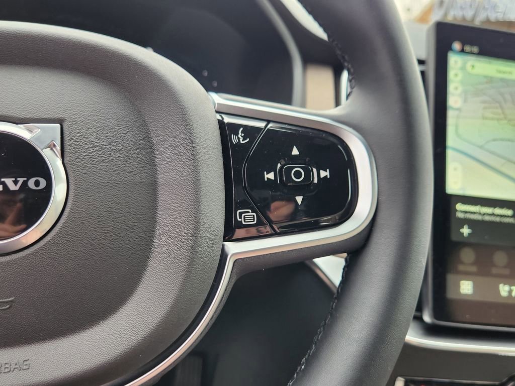 New 2026 Volvo XC90 T8 Plus w/ Protection Package Premier image 16