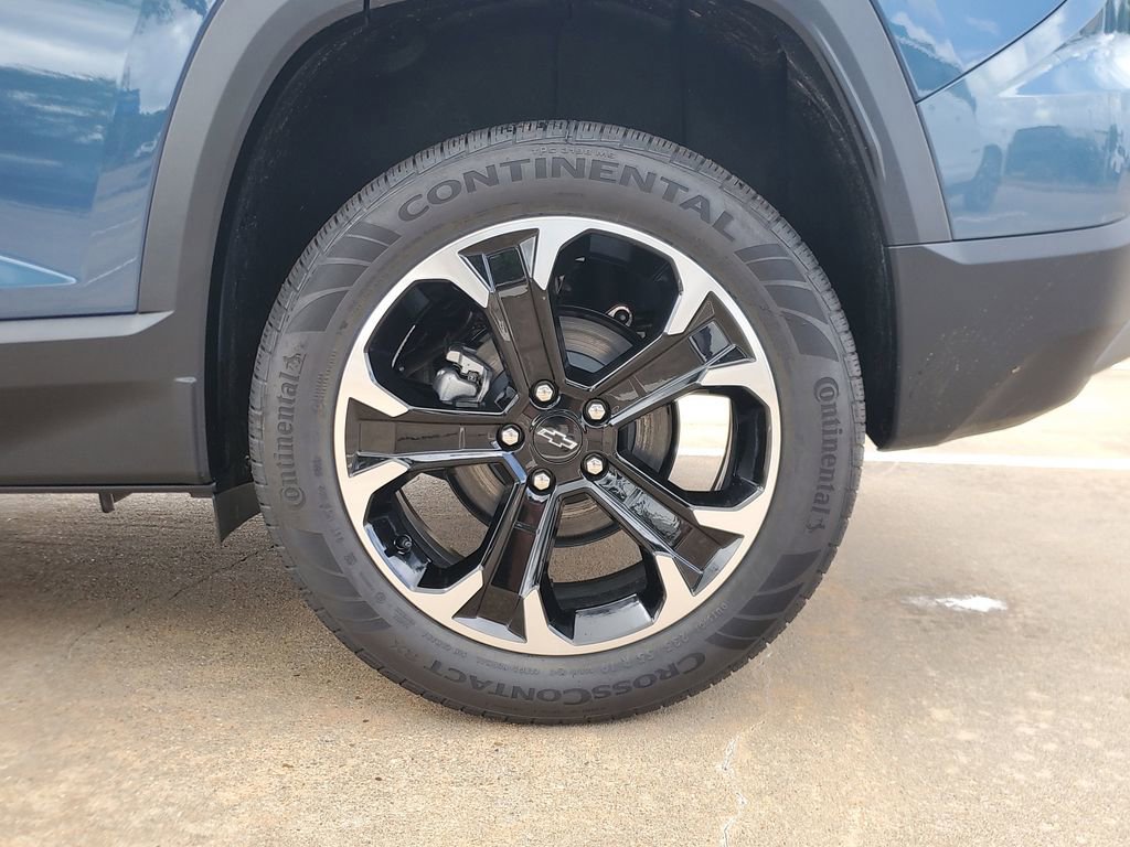 New 2026 Chevrolet Equinox LT w/ Convenience Package II FWD image 8