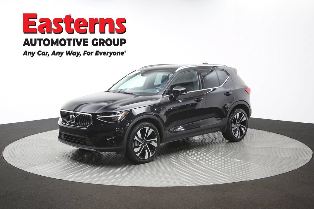 Used 2025 Volvo XC40 B5 Plus AWD/4WD image 57
