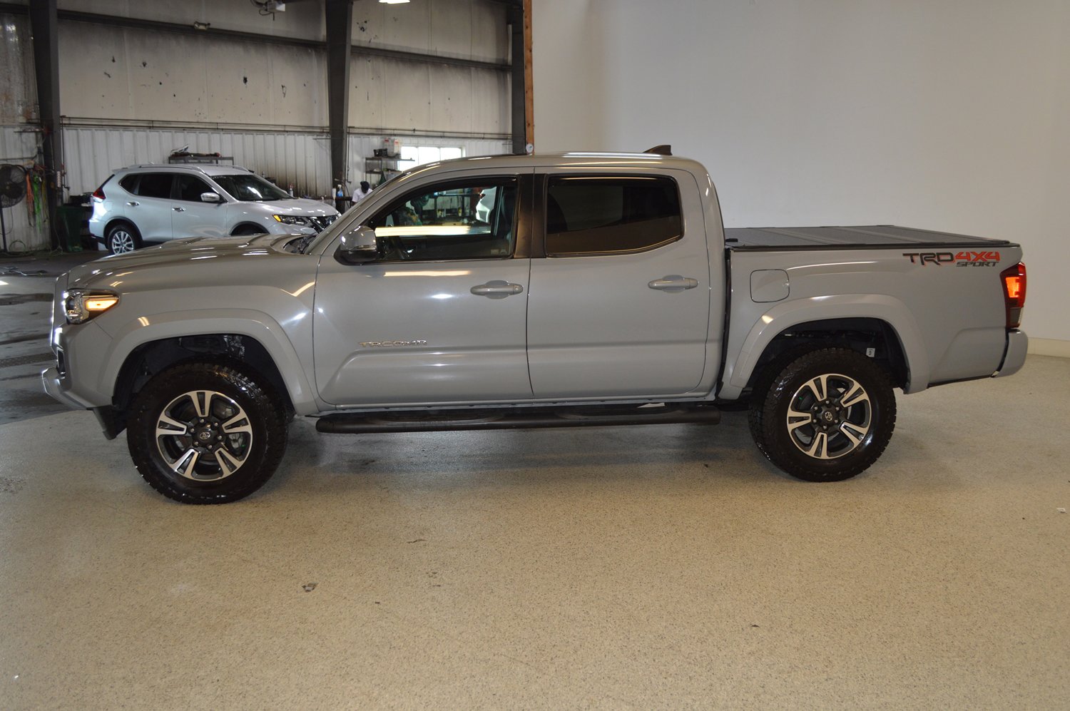 Used 2019 Toyota Tacoma TRD Sport image 6