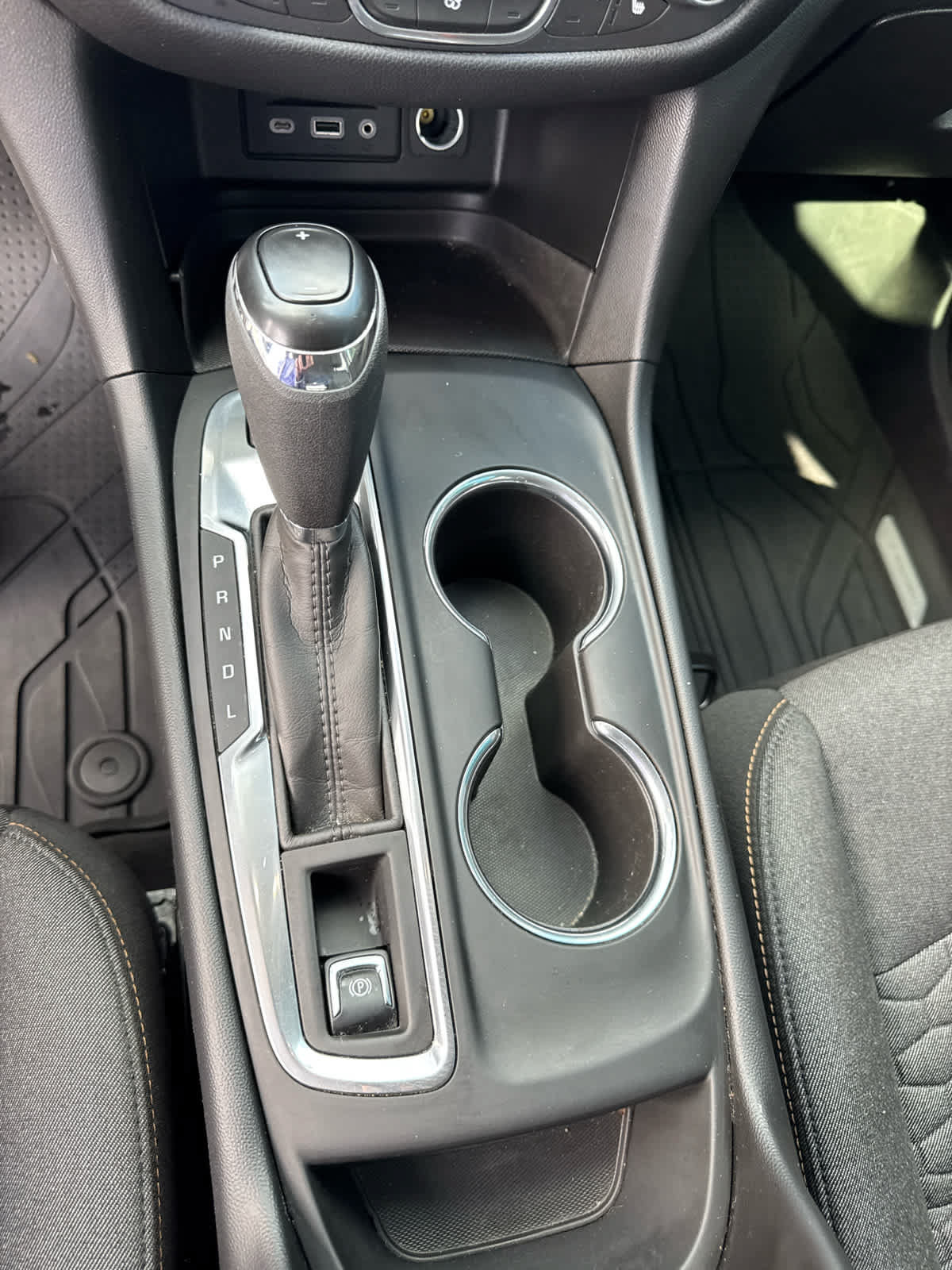 Used 2020 Chevrolet Equinox LT FWD image 16