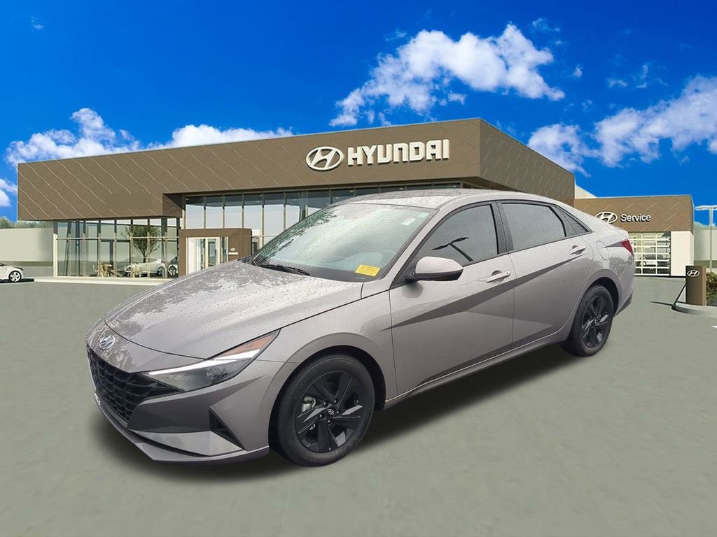 Certified 2023 Hyundai Elantra SEL w/ Cargo Package