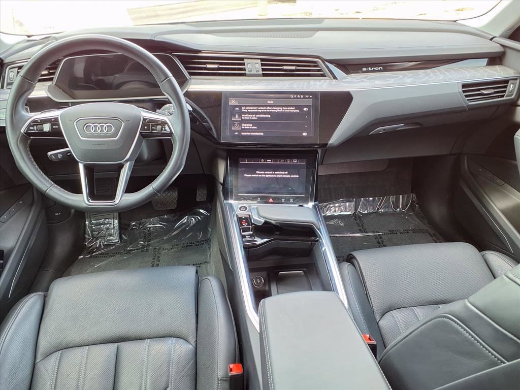 Used 2022 Audi e-tron Prestige w/ Prestige Package AWD/4WD image 15