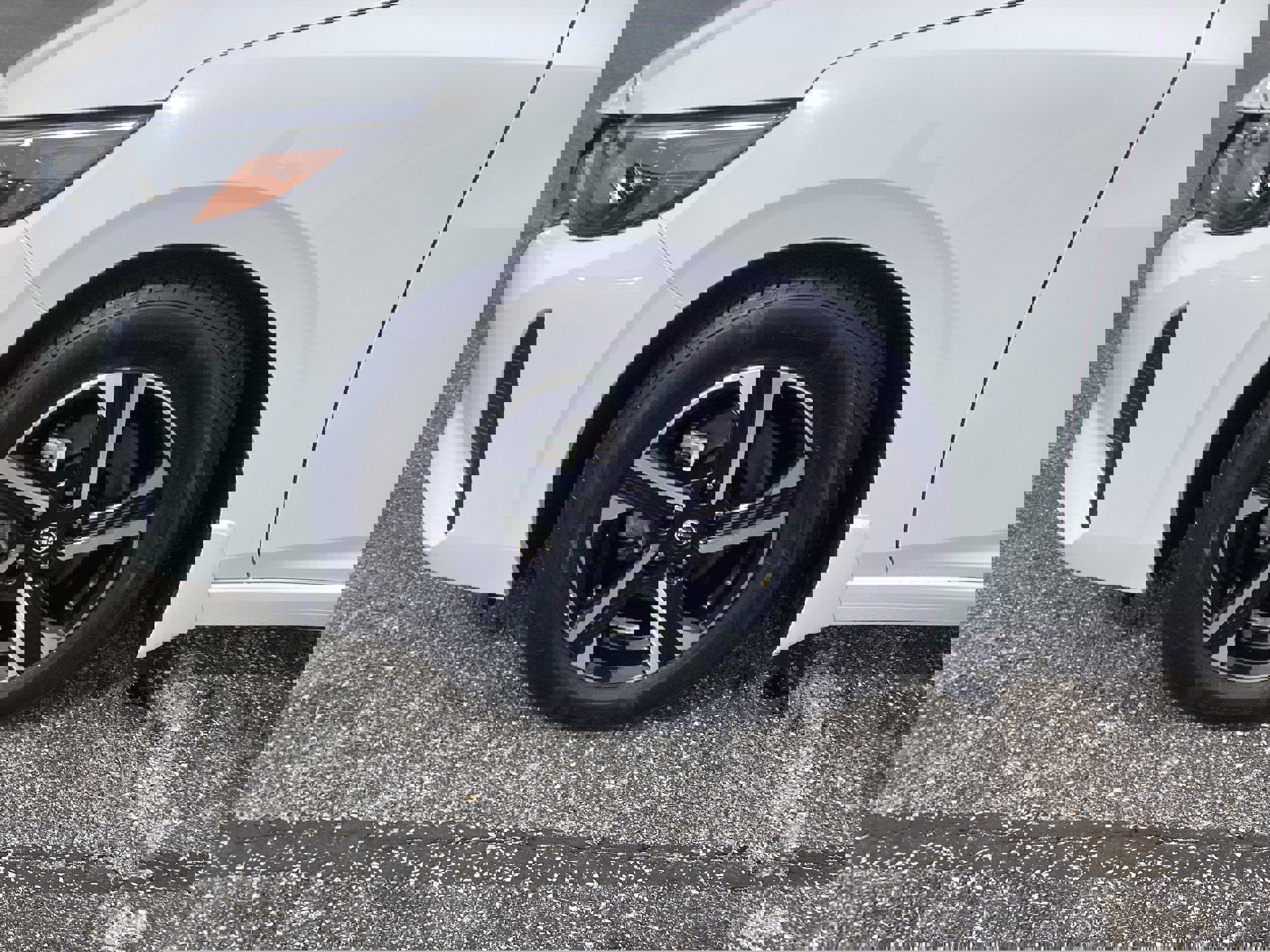 Used 2025 Nissan Sentra SV image 9