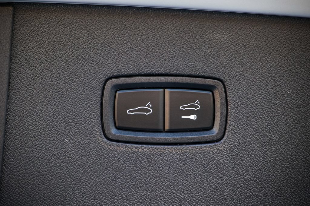 Certified 2026 Porsche Cayenne S AWD/4WD image 38