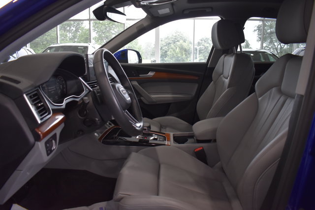 Used 2024 Audi Q5 e Premium Plus w/ Premium Plus Package AWD/4WD image 11