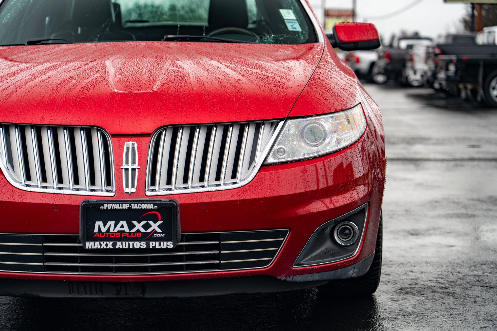 Used 2010 Lincoln MKS image 5