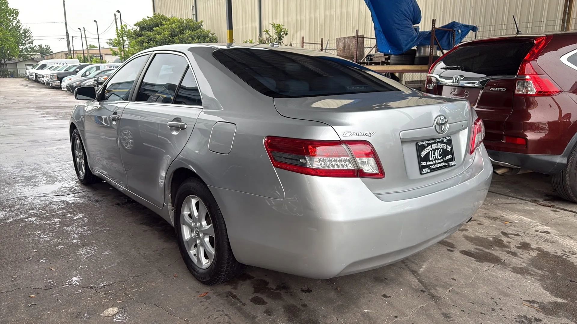 Used 2011 Toyota Camry LE w/ LE Extra-Value Pkg FWD image 5