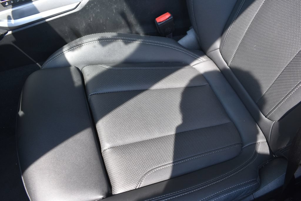 Used 2025 BMW 430i w/ M Sport Package RWD image 11