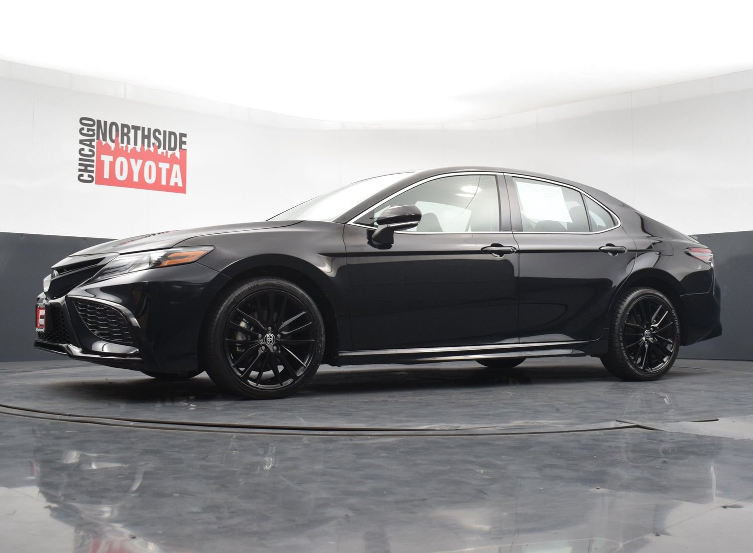 Used 2024 Toyota Camry XSE FWD image 27