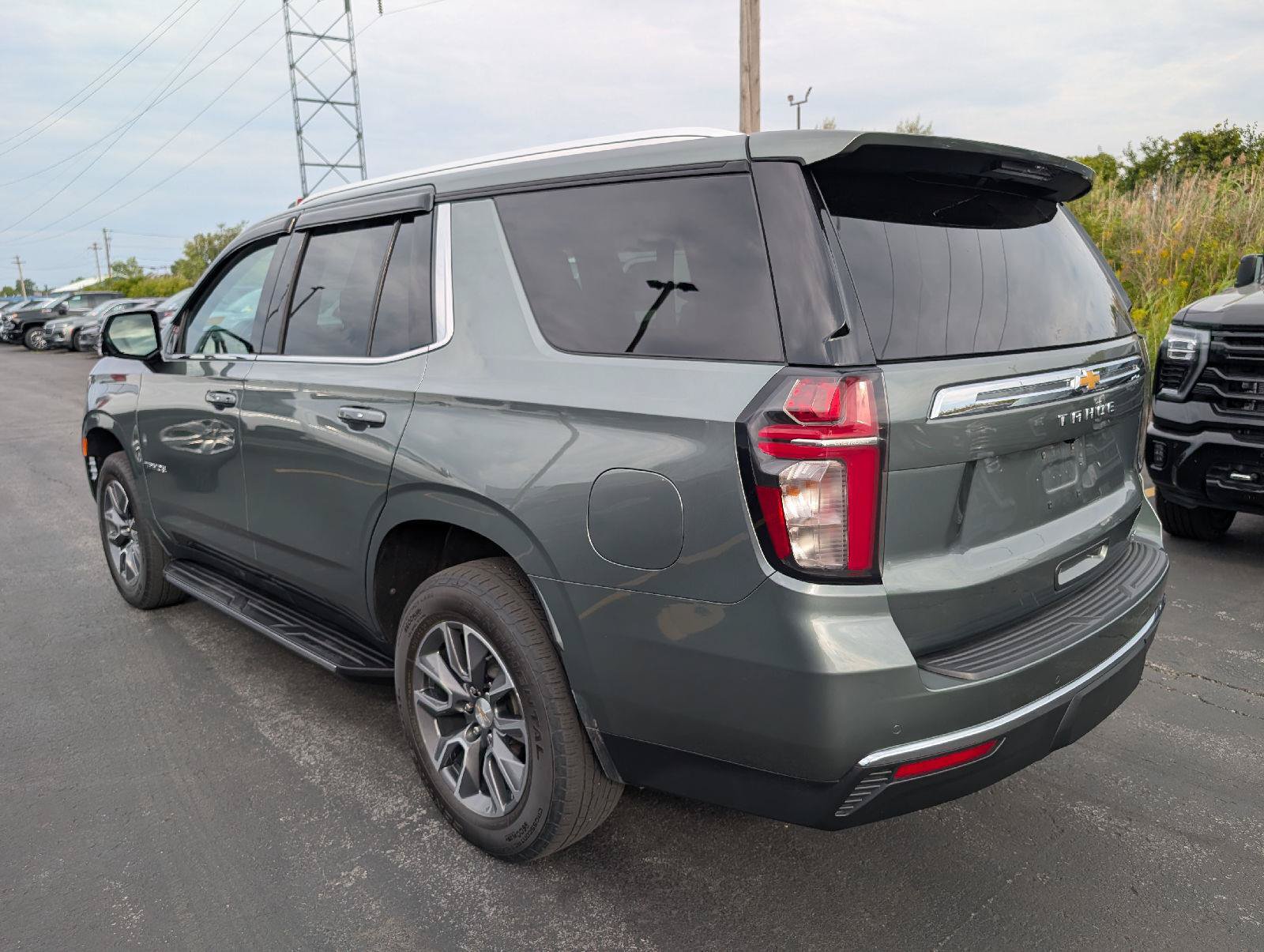 Used 2023 Chevrolet Tahoe LT w/ LT Signature Package AWD/4WD image 5