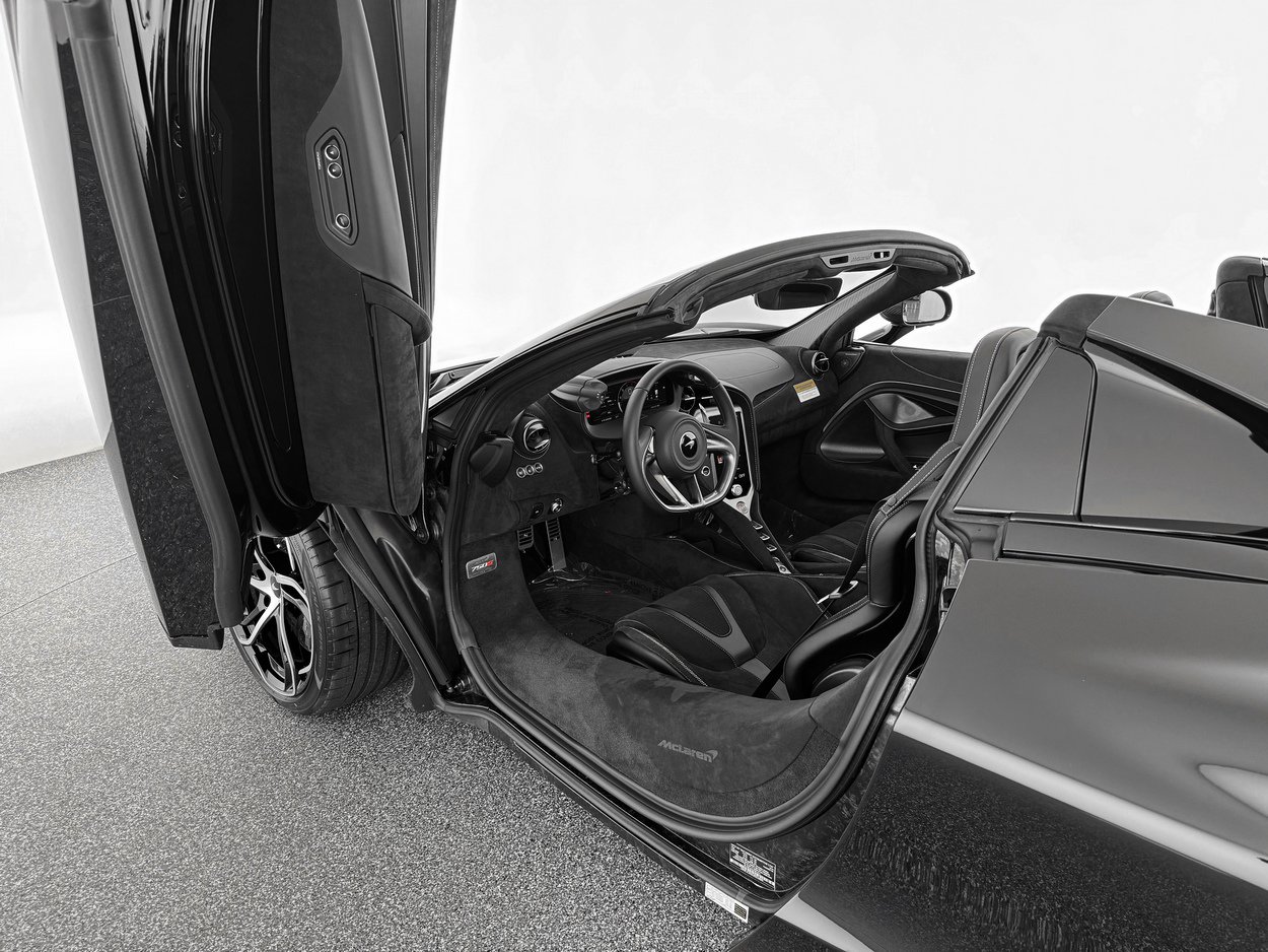 New 2026 McLaren 750S Spider RWD image 12