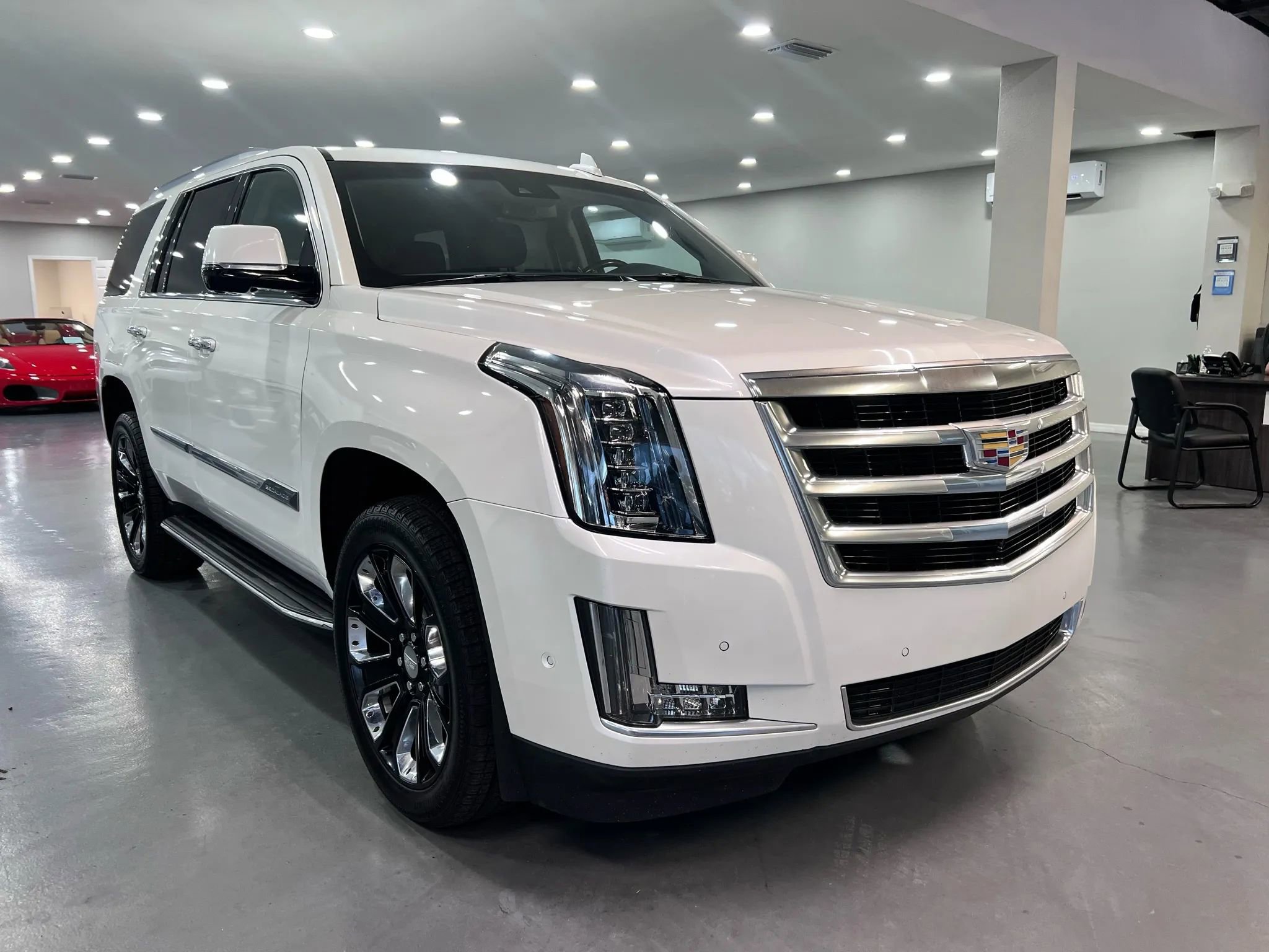 Used 2019 Cadillac Escalade Luxury