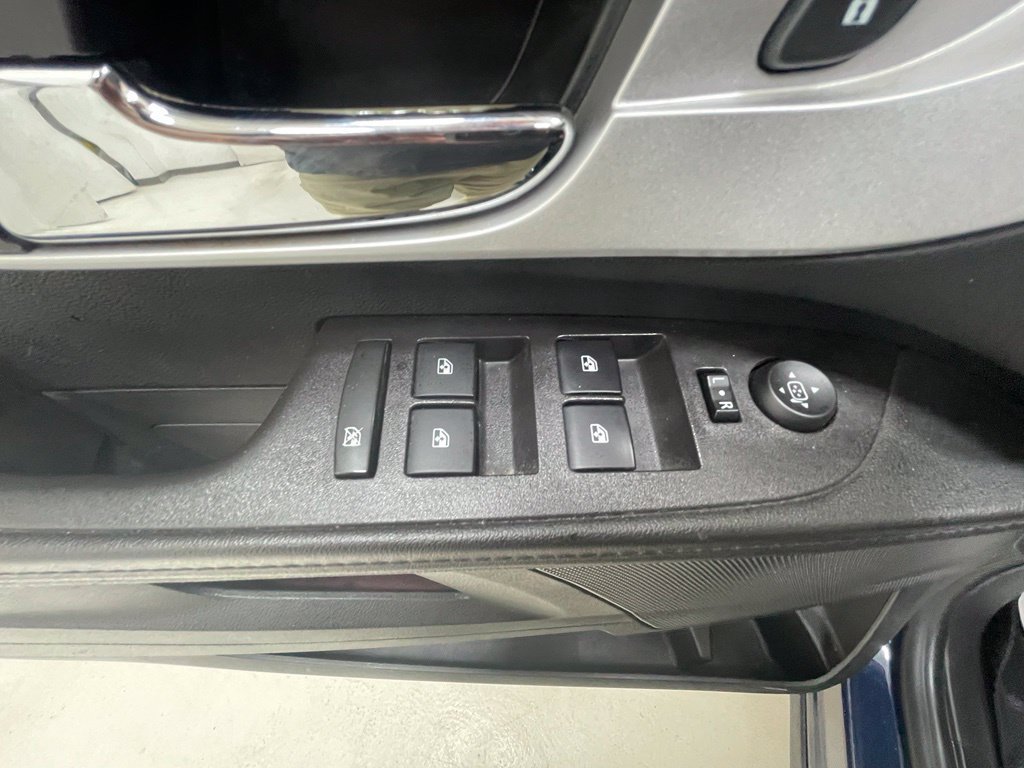 Used 2015 Chevrolet Equinox LS FWD image 14
