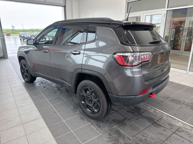 Used 2024 Jeep Compass Trailhawk image 3