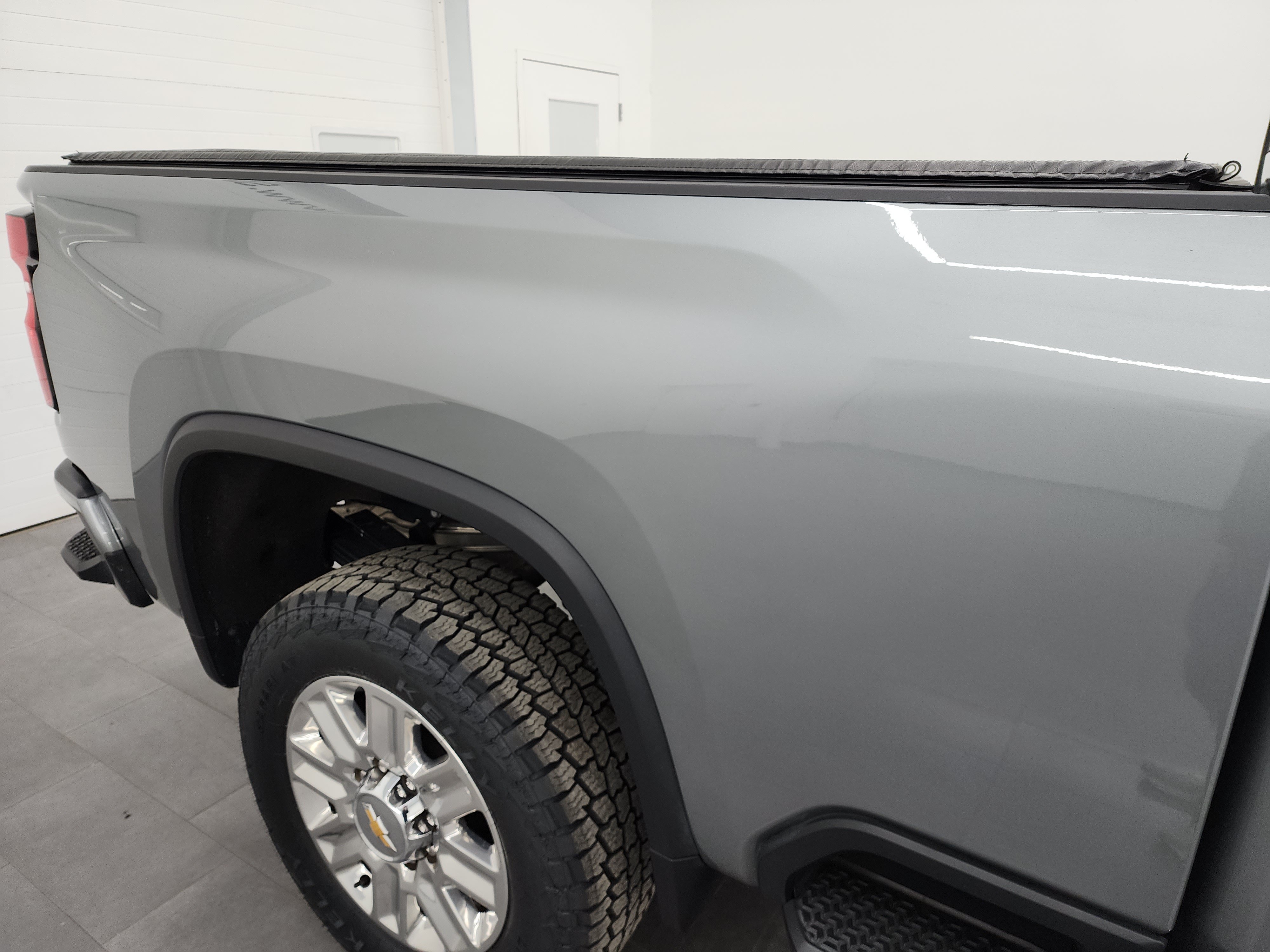 Used 2024 Chevrolet Silverado 3500 High Country w/ High Country Premium Package AWD/4WD image 33