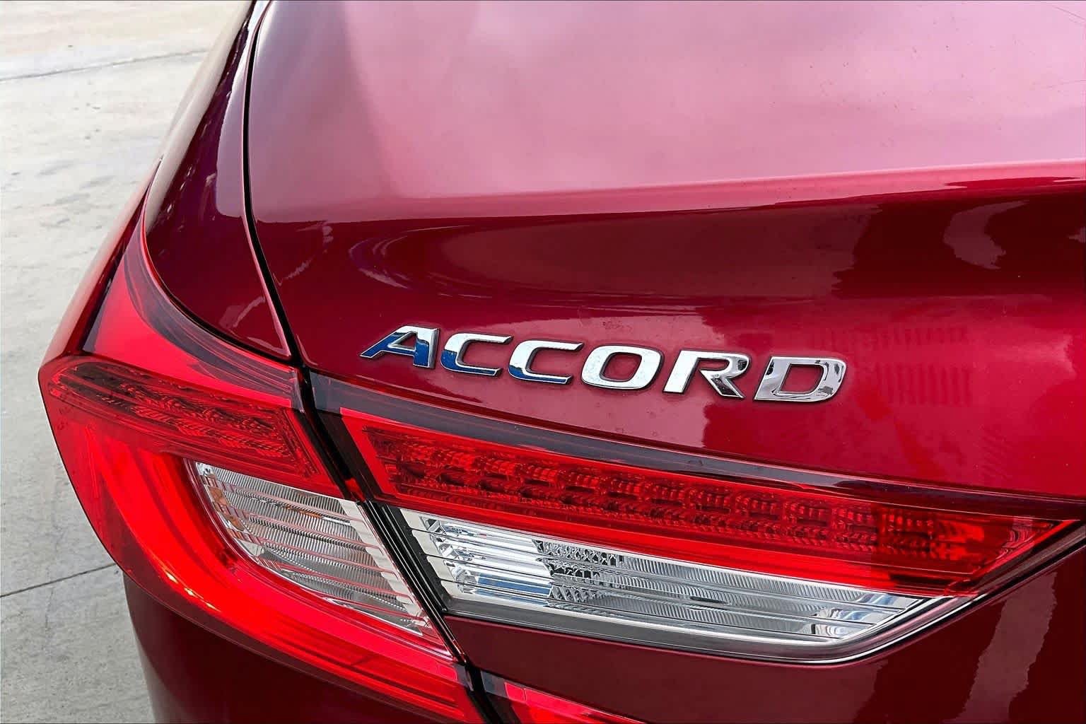 Used 2021 Honda Accord Touring image 10