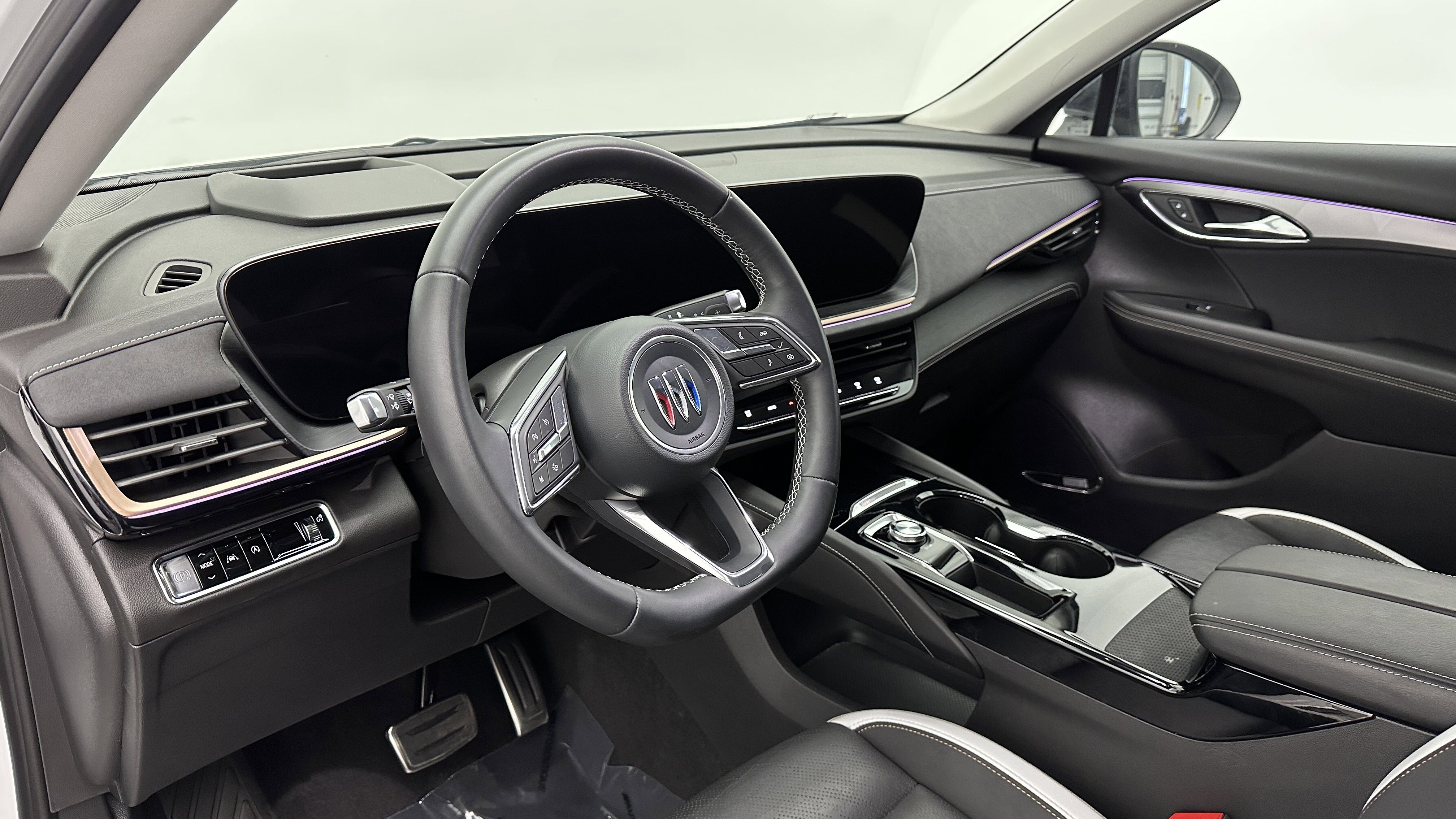 Used 2024 Buick Envision Sport Touring image 8