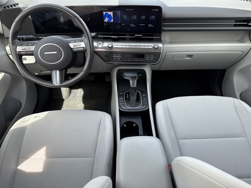 Used 2025 Hyundai Kona SEL image 10