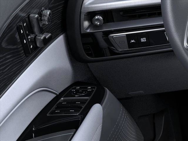 New 2026 Cadillac Lyriq Luxury AWD/4WD image 22