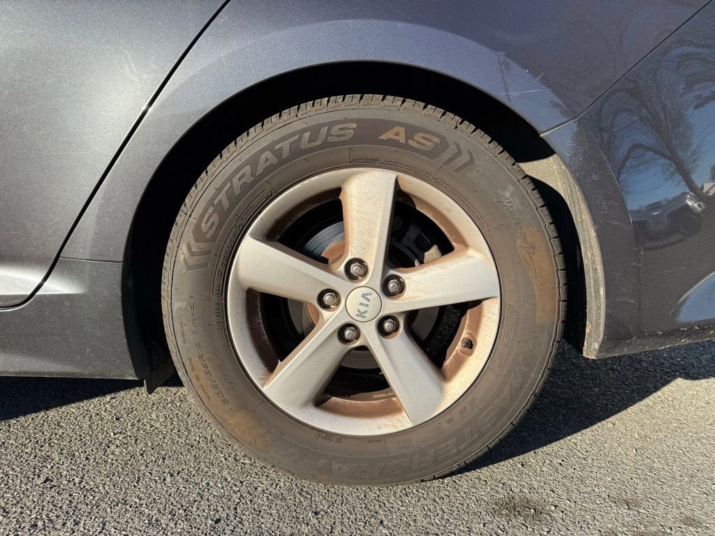 Used 2015 Kia Optima LX image 12