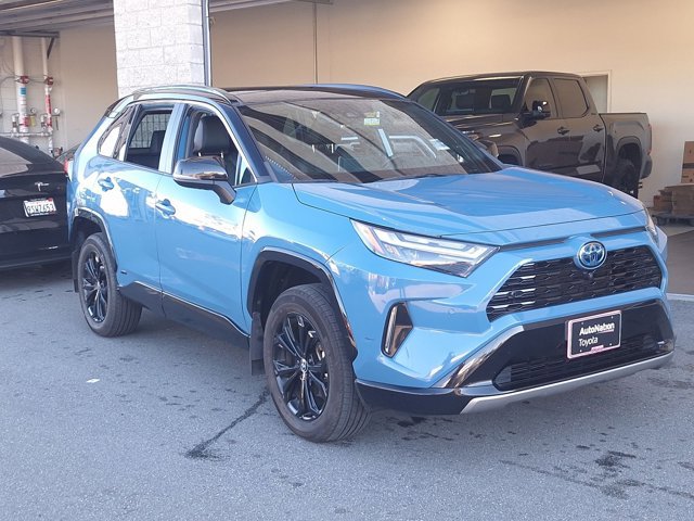 Certified 2022 Toyota RAV4 XSE image 3