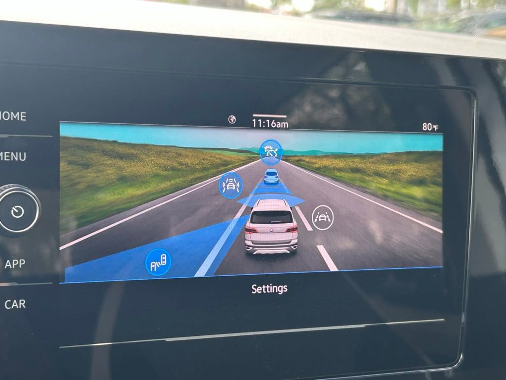 Certified 2025 Volkswagen Taos S image 16