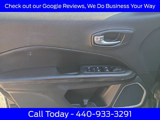 Used 2020 Jeep Compass Latitude w/ Cold Weather Group AWD/4WD image 18