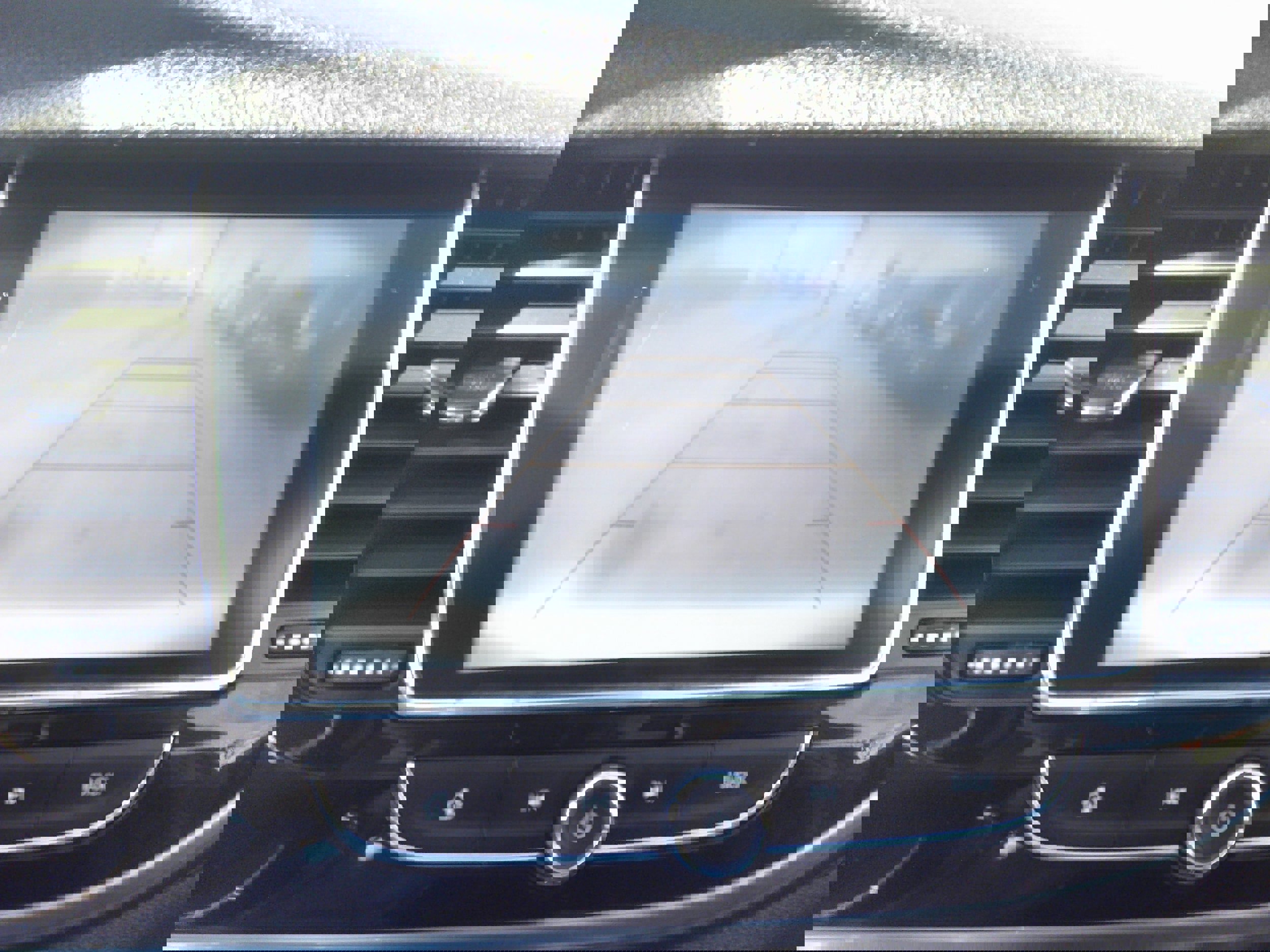 Used 2019 Buick Encore Sport Touring image 27