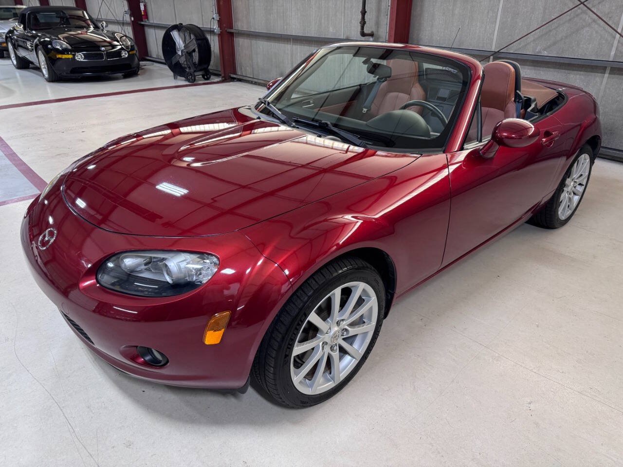 Used 2007 MAZDA MX-5 Miata Grand Touring w/ Premium Pkg RWD image 35