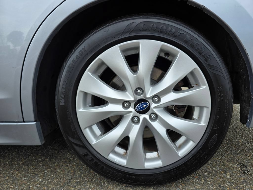 Used 2017 Subaru Legacy 2.5i Premium w/ Moonroof Package AWD/4WD image 9