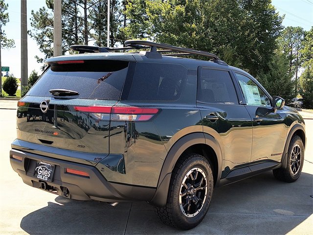 New 2025 Nissan Pathfinder Rock Creek image 5