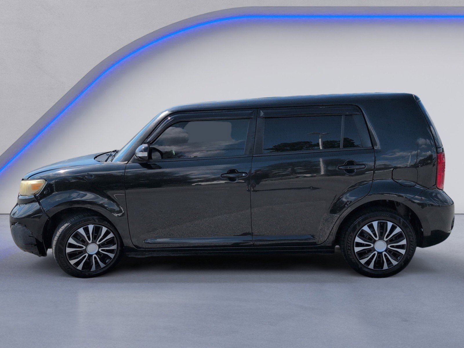 Used 2009 Scion xB FWD image 10