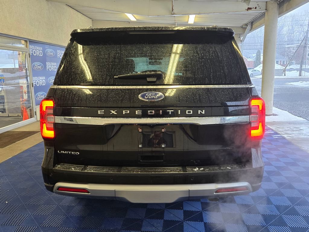 Used 2024 Ford Expedition Limited image 6