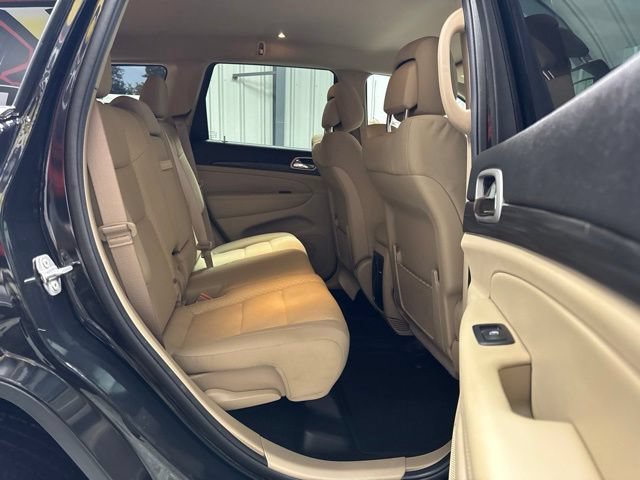 Used 2022 Jeep Grand Cherokee Laredo E AWD/4WD image 23