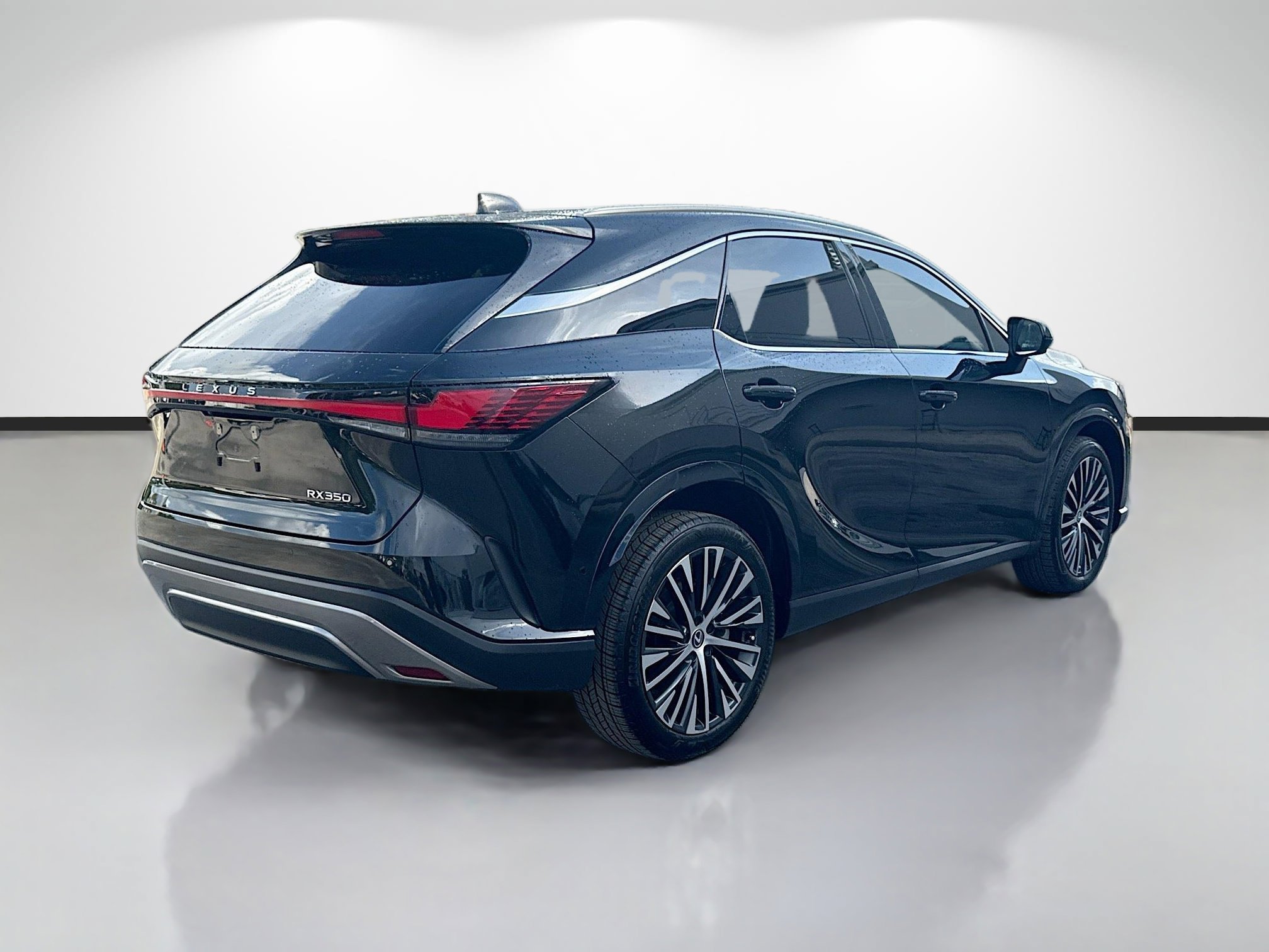 Used 2024 Lexus RX 350 Premium Plus w/ Convenience Package FWD image 3