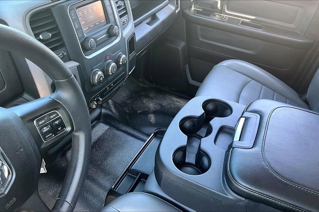 Used 2024 RAM 1500 Tradesman w/ Chrome Appearance Group AWD/4WD image 19